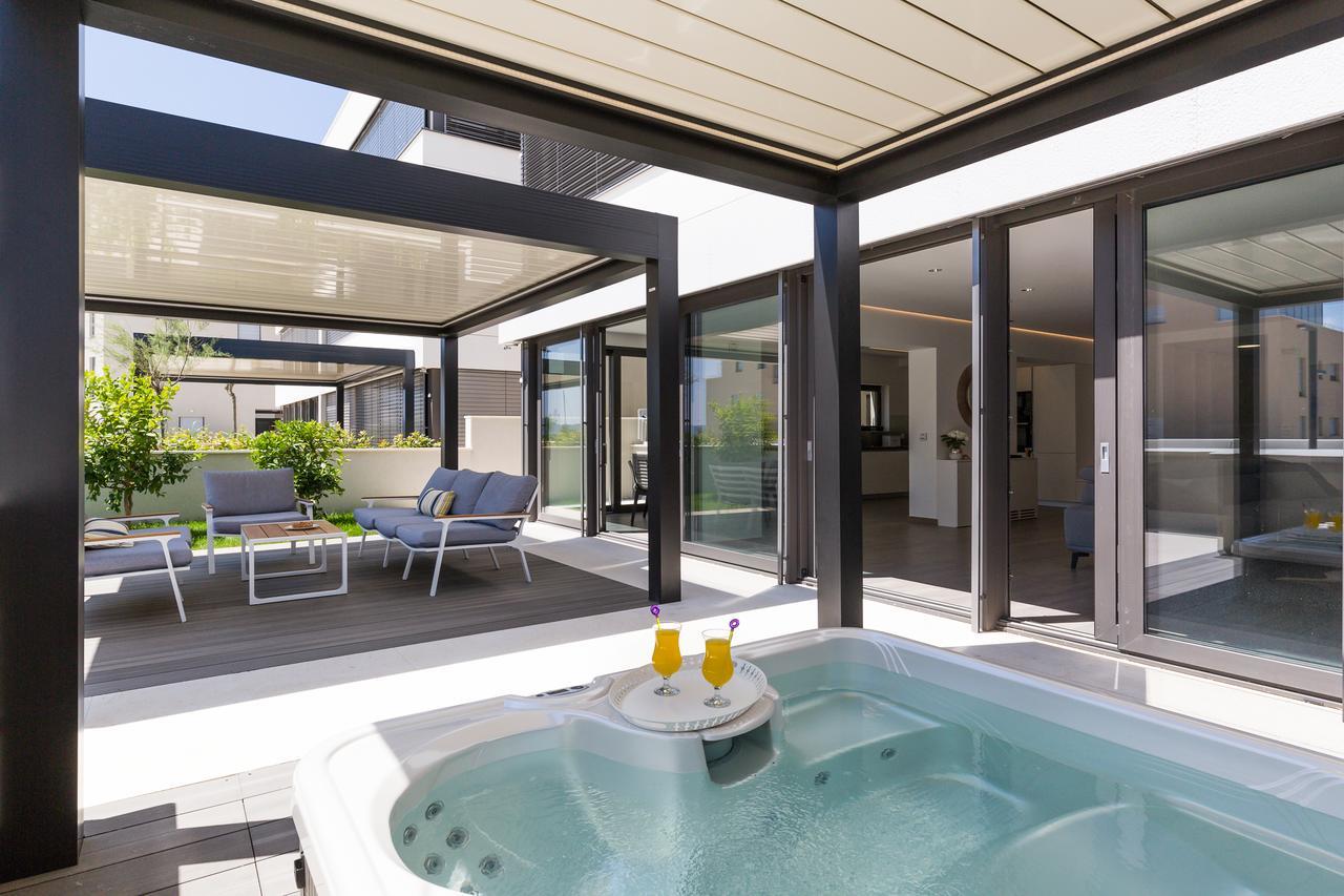 Shell Luxury Residences With Pool And Whirlpool 扎达尔 外观 照片